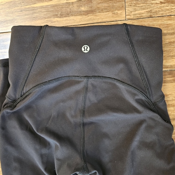 Lululemon Align 17" Cropped Leggings - Picture 2 of 5
